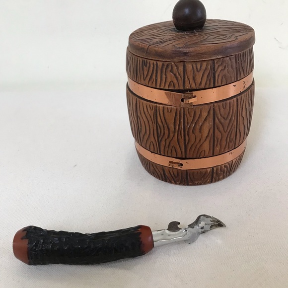 Vintage Dining Vintage Bar Accessories Snack Barrel And Rustic Can